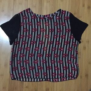 Red kiss 💋💋/ striped patterned blouse